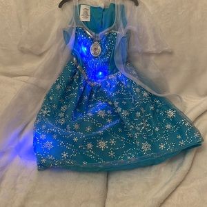 Elsa costume, Size 5